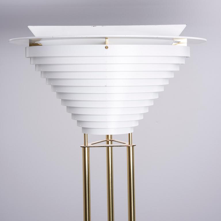 GOLVLAMPA, Valaisinpaja, modell 2033-1.