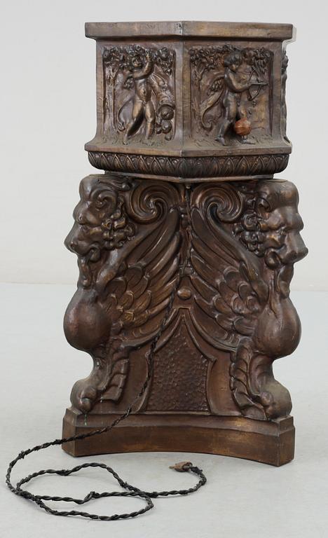 FONTÄN, koppar, renässansstil, 1900-tal.