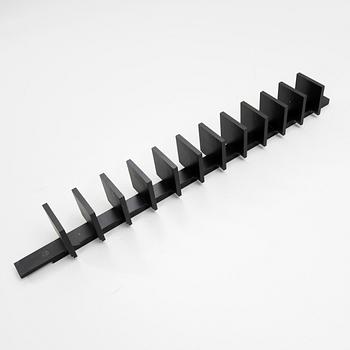John Kandell, Shelf, "Pilaster", Källemo.