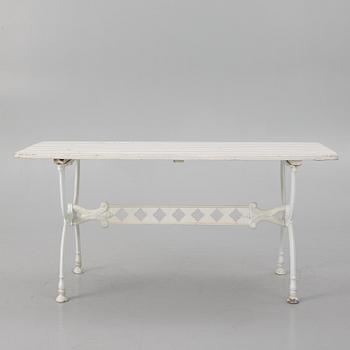 Trädgårdsbord, Byarum, 1900-talets slut.