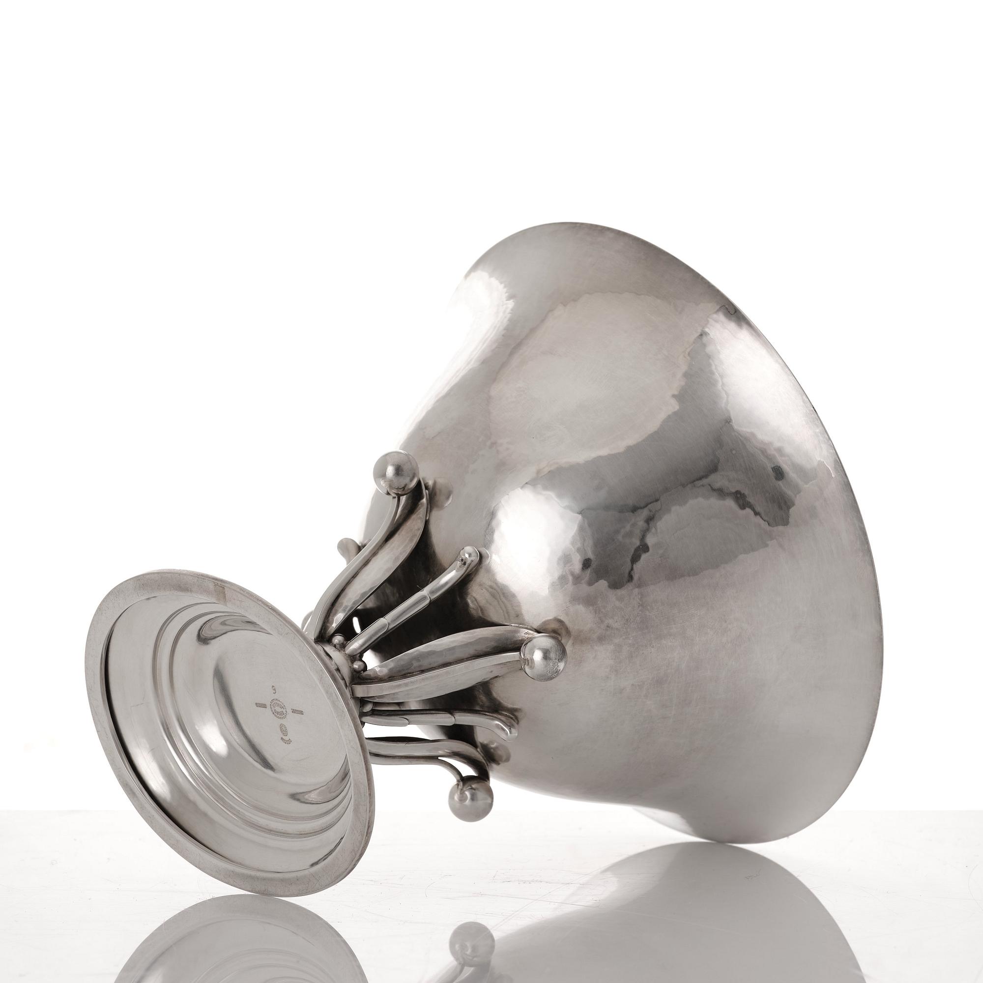 Johan Rohde, skål på fot, Georg Jensen Köpenhamn, 1945-77, sterling silver, designnr 6.