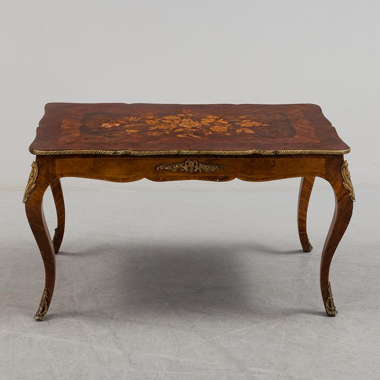 An early 20th century table.