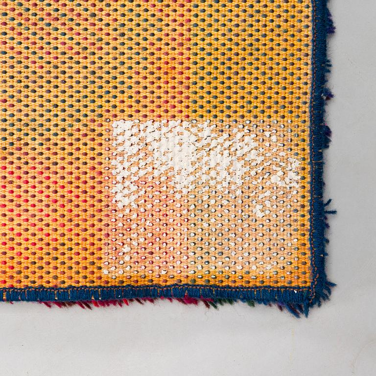 Oili Mäki, ryamatta. Ca 174x136 cm. Modellen formgiven på 1960-talet.