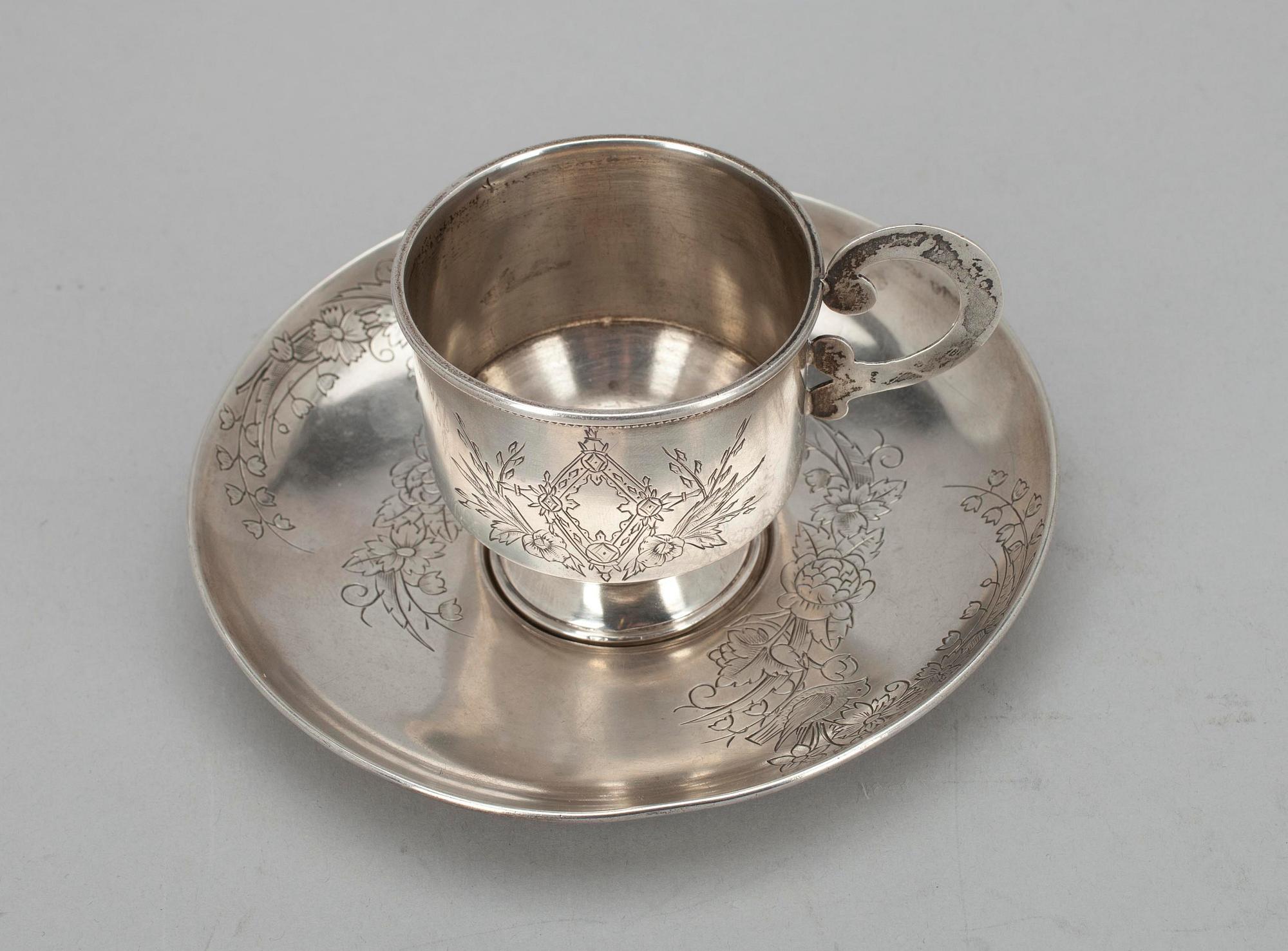 KAFFEKOPP samt -FAT, silver, Moskva 1890-tal. Tot. vikt 149 gr.