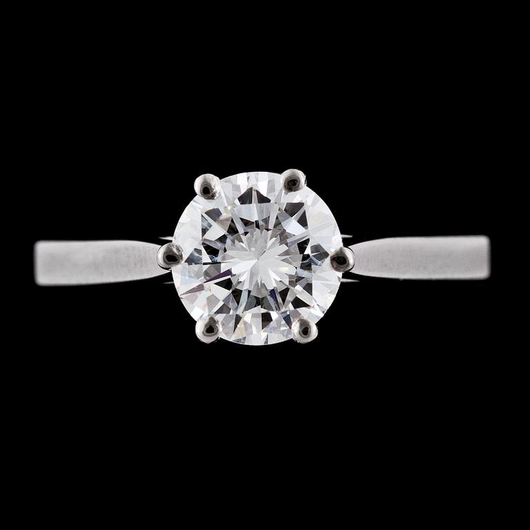 RING, briljantslipad diamant, 1.35 ct.