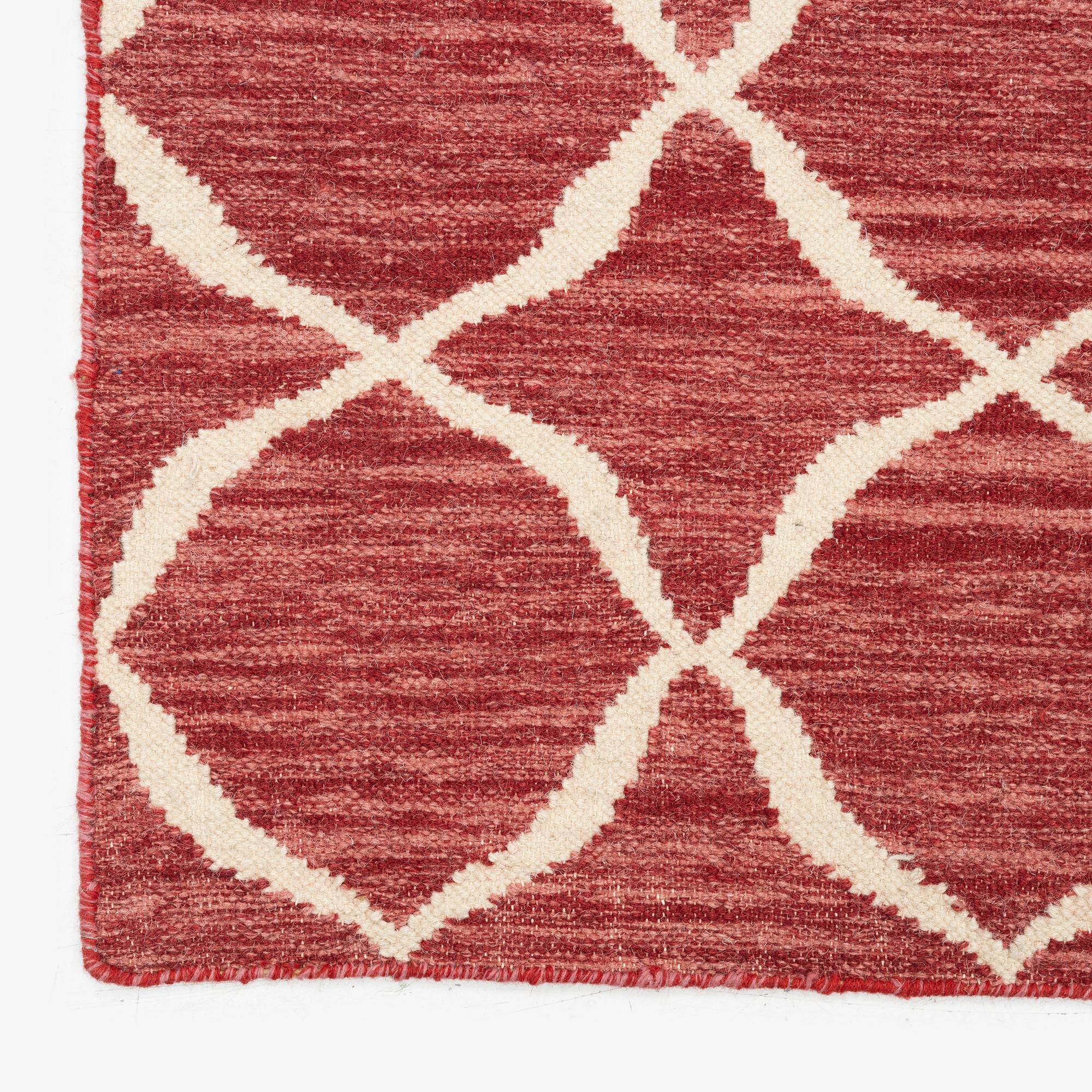 A Kilim rug, c. 240 x 155 cm.