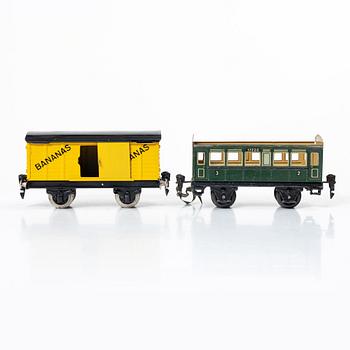 Märklin, Locomotives, carriages and accessories, first half of the 20th century.