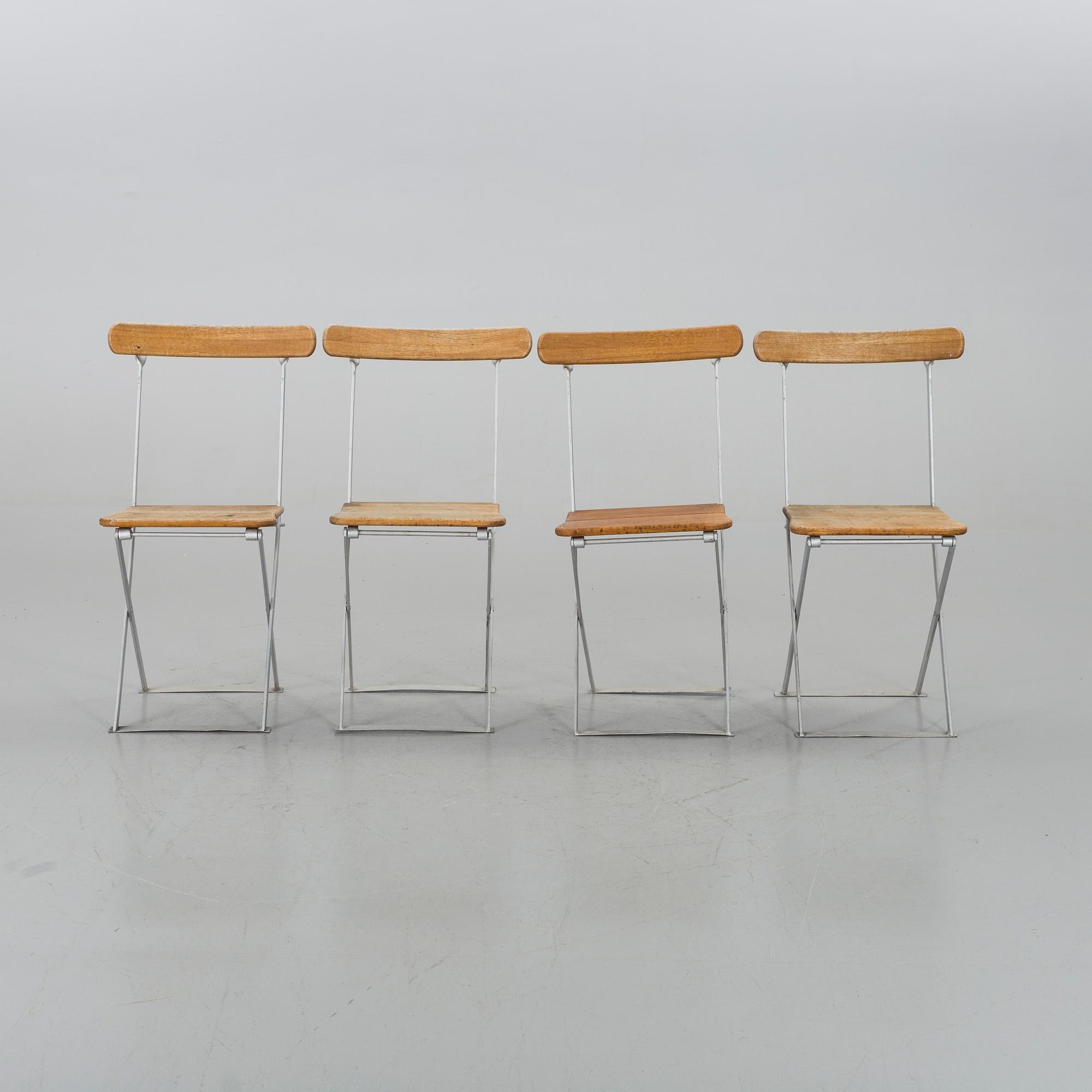 FOUR GARDEN CHAIRS.