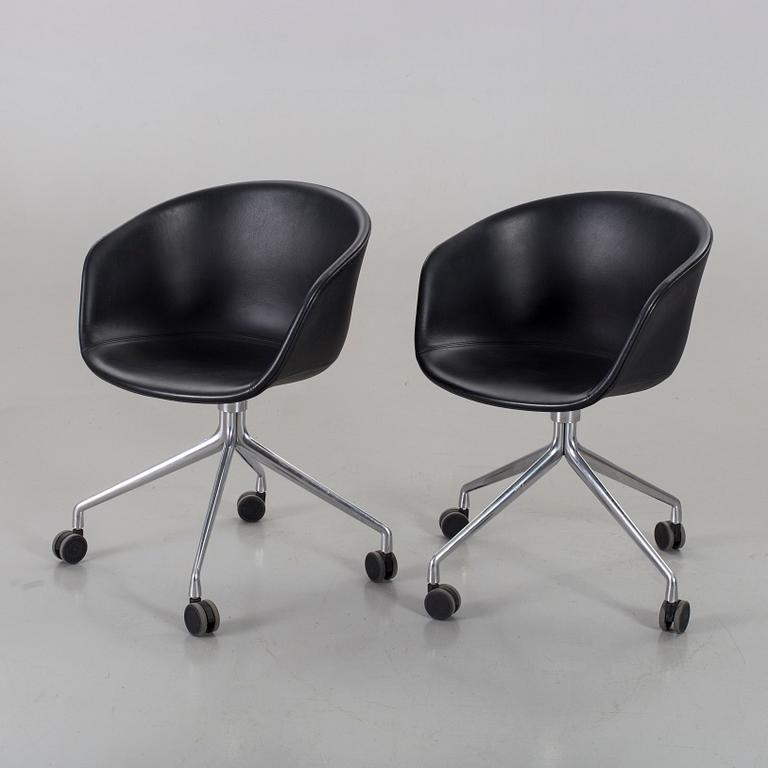 TWO ARMCHAIRS, "About a chair AAC 25" Hee Welling & Hay.