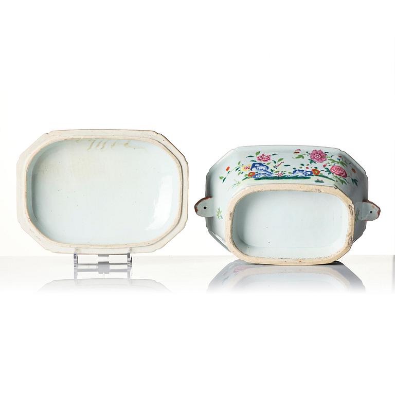 A famille rose tureen with cover and a serving dish, Qing dynasty, Qianlong (1736-95).