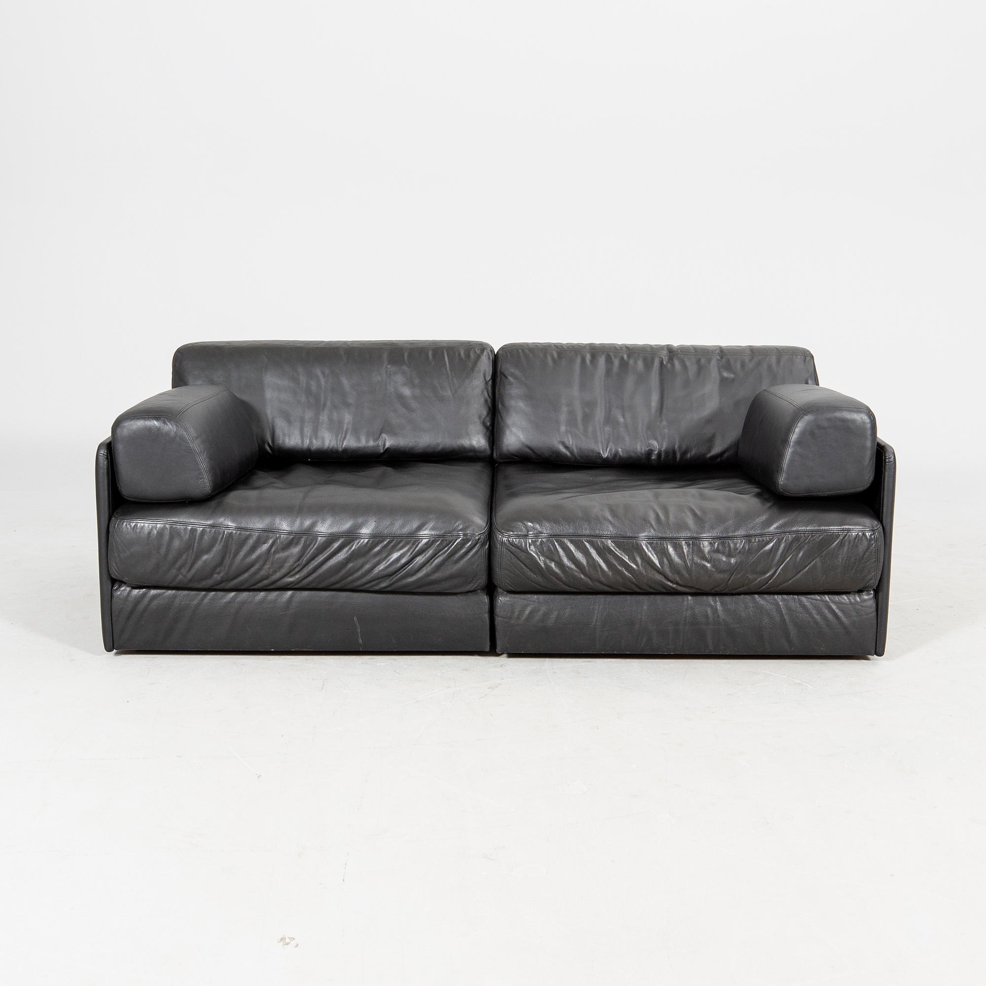 A De Sede leather DS76 sofa late 20th century/21st century.