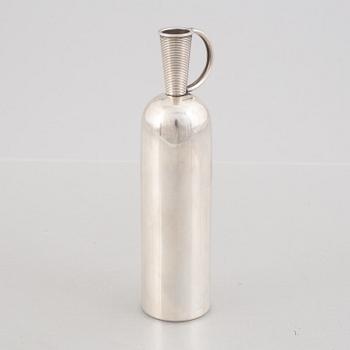 Svend Weihrauch, a sterling silver vase with handle, Aarhus, Franz Hingelberg, Denmark.