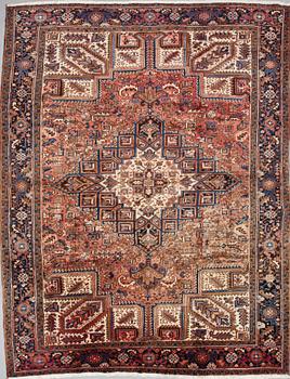 MATTA, semiantik, Heris, ca 345 X 259 cm.