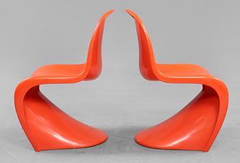 STOLAR, ett par, "Panton chair", Verner Panton för Herman Miller, USA, 1976.