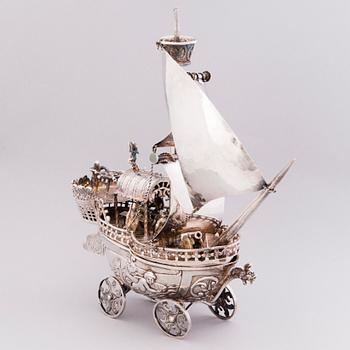 SKRIN/ BORDSDEKORATION, sterling silver, engelska importstämplar London 1911.