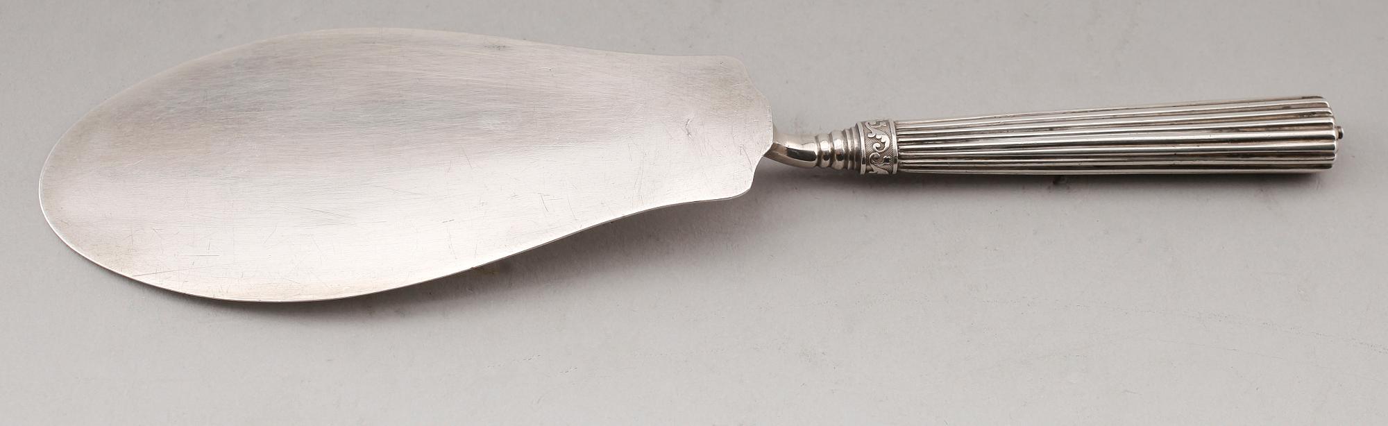 TÅRTSPADE, silver, Barkander & Söhrling, Linköping 1846. Vikt ca 81 g.