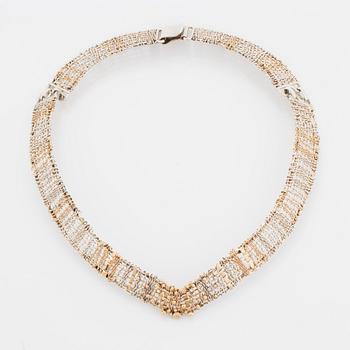 Högbergs Eftr Anette & Marie Silver, Göteborg, 2010, a necklace.