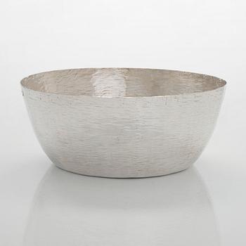 Tapio Wirkkala, boolimalja ja -kauha, hopeaa, palisanteri, Kultakeskus, Hämeenlinna, 1974.