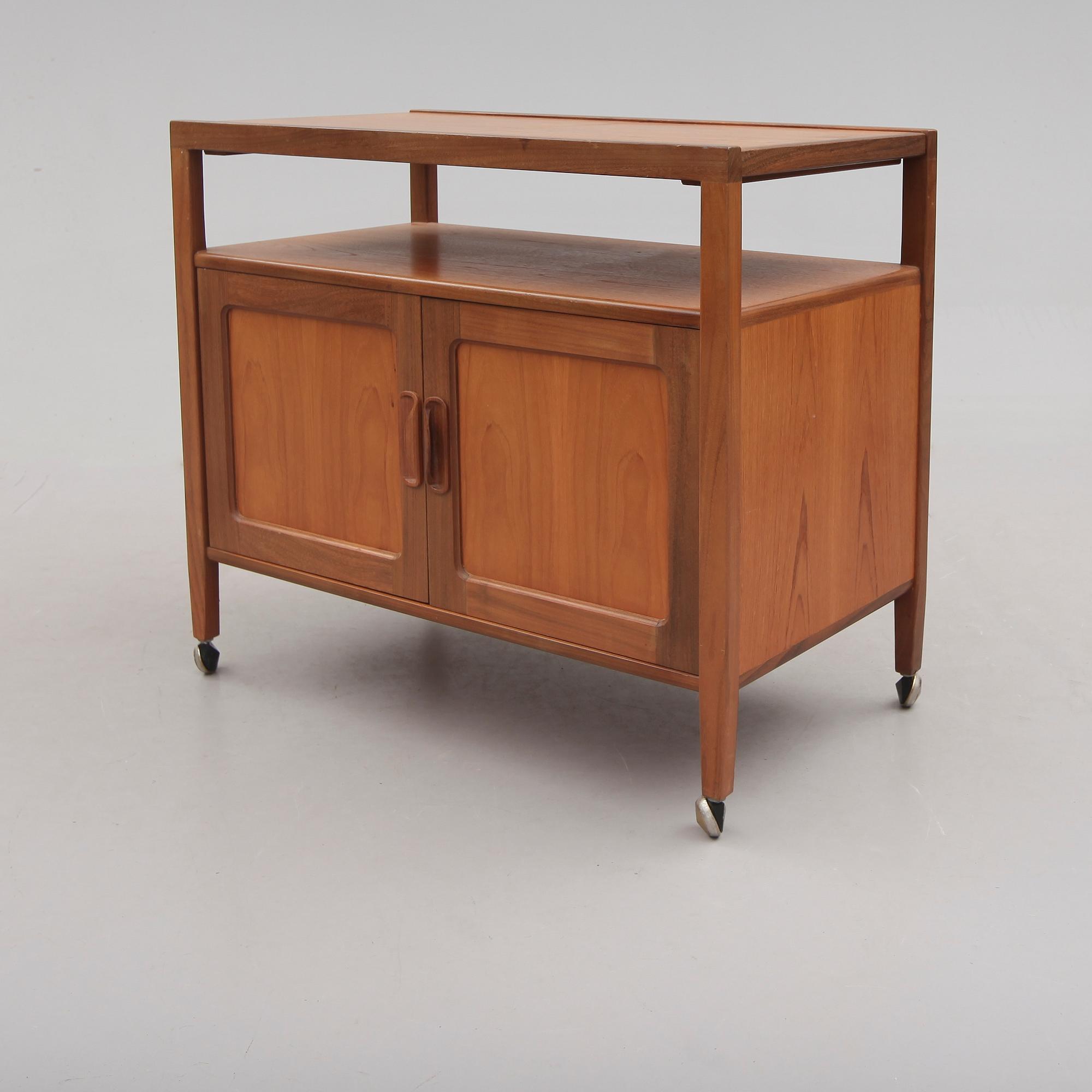 SERVERINGSVAGN, 1900-talets andra hälft.