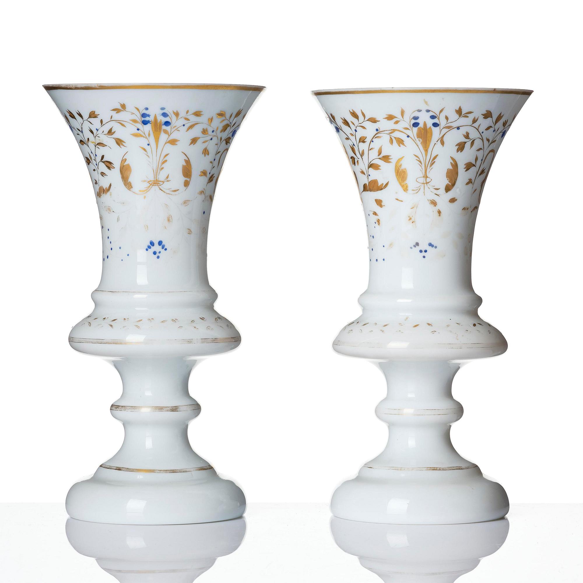 Pokaler, ett par, opalinglas, Senempire, 1800-tal.