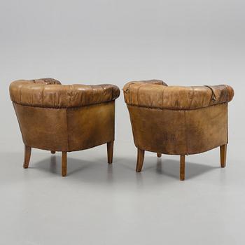 FÅTÖLJER, ett par, sk clubfåtölj, 1900-tal.