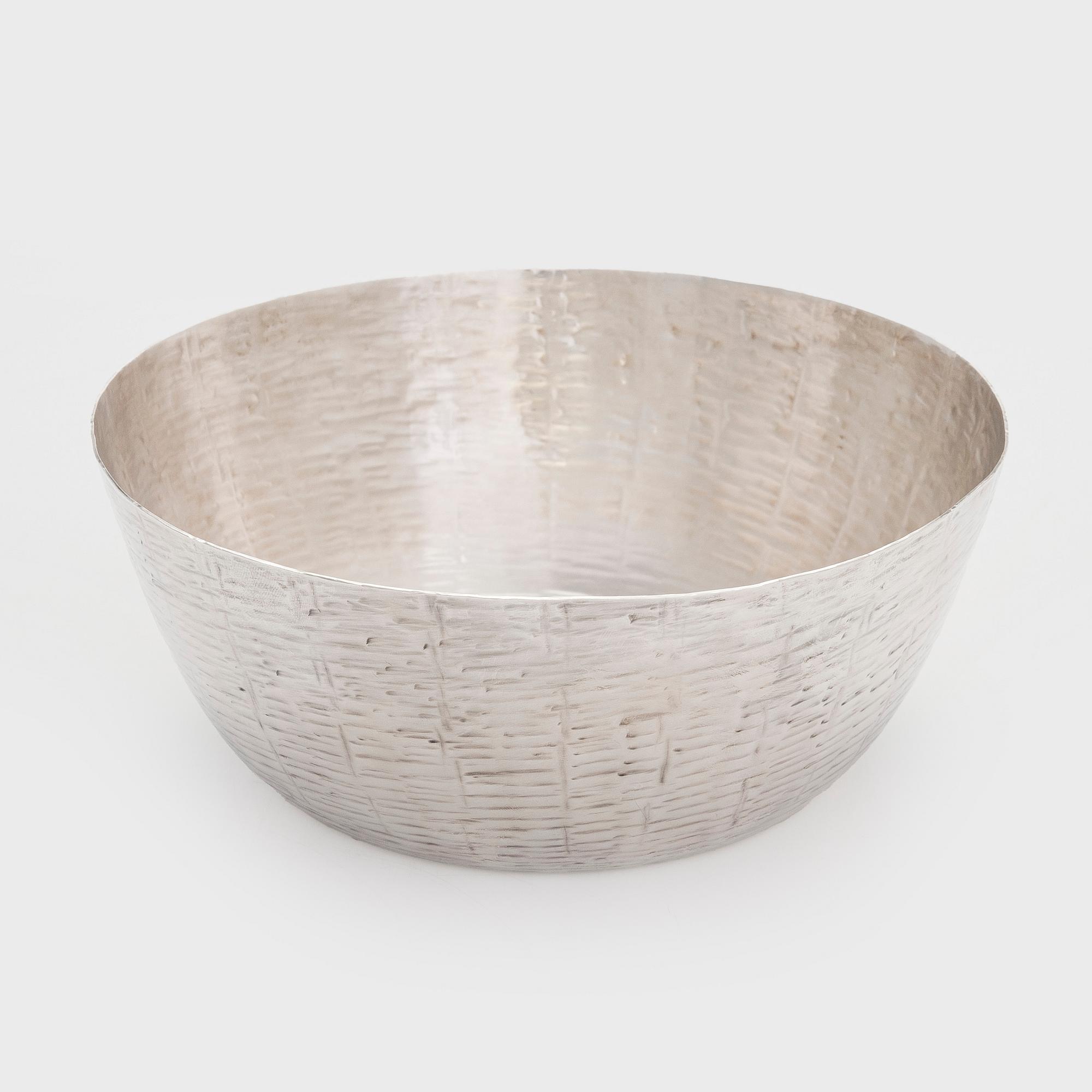 Tapio Wirkkala, a silver bowl, TW 243, Kultakeskus, Hämeenlinna 1986.