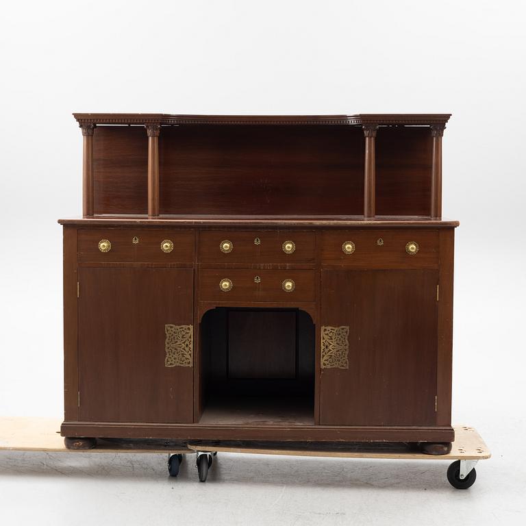 Skänk, tidigt 1900-tal.