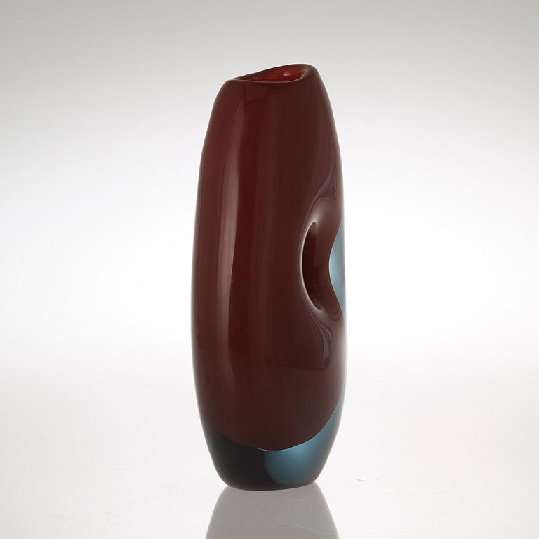A Vicke Lindstrand glass vase, Kosta 1950's.
