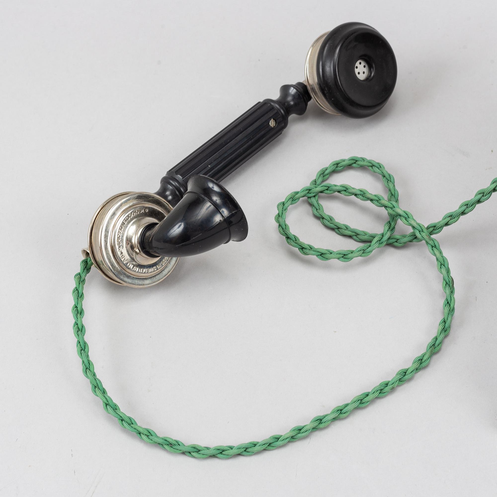 A 1990s table telephone "Taxen" by LM Ericsson.