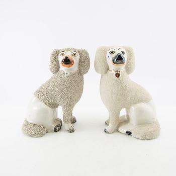 Figurines 2 pcs 20th century porcelain.