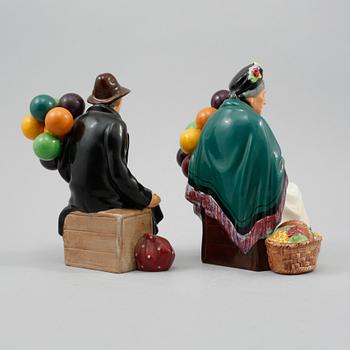 FIGURINER, 2 st, porslin, "The Old Balloon Seller" och "The Balloon Man", Royal Doulton, 1900-tal.