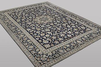 A carpet, Kashan, ca 413 x 312 cm.