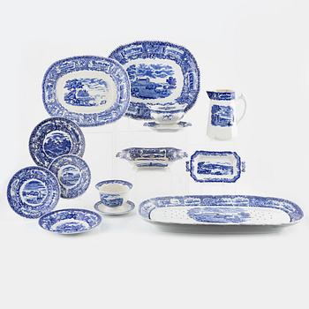 Rörstrand, a creamware dinner service, model 'Svenska Slott' (141 pieces).