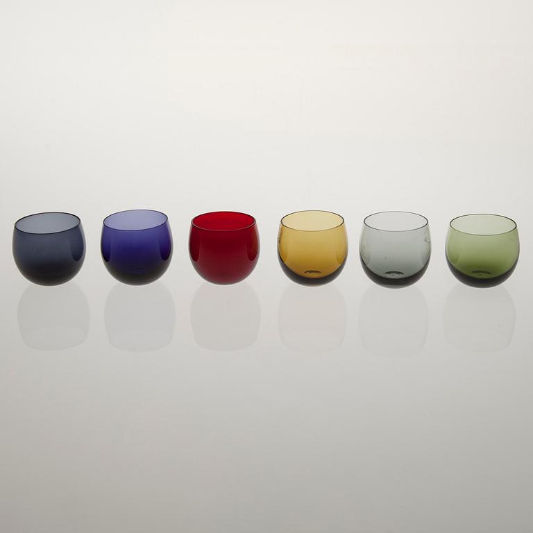 SNAPS- och COCKTAILGLAS, 18 st, modell 2702 och "Marja" 2745, Saara Hopea, Notsjö Nuutajärvi 1950-60-tal.