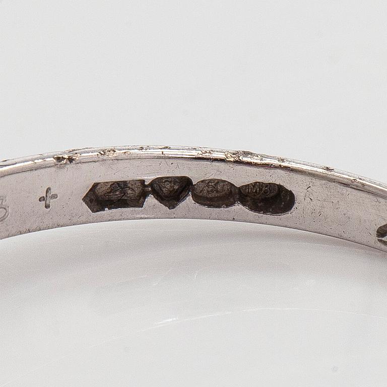 Ring, briljantslipad diamant ca 0,50 ct, 18K vitguld, Kultakeskus 1989.