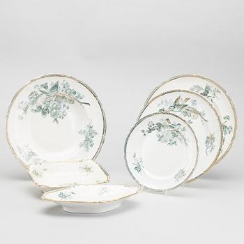 A set of circa 66 pcs porcelain service, "Wexio guld" Gustavsberg.