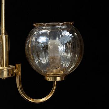 Taklampa, med glaskupor, 1900-talets andra hälft.