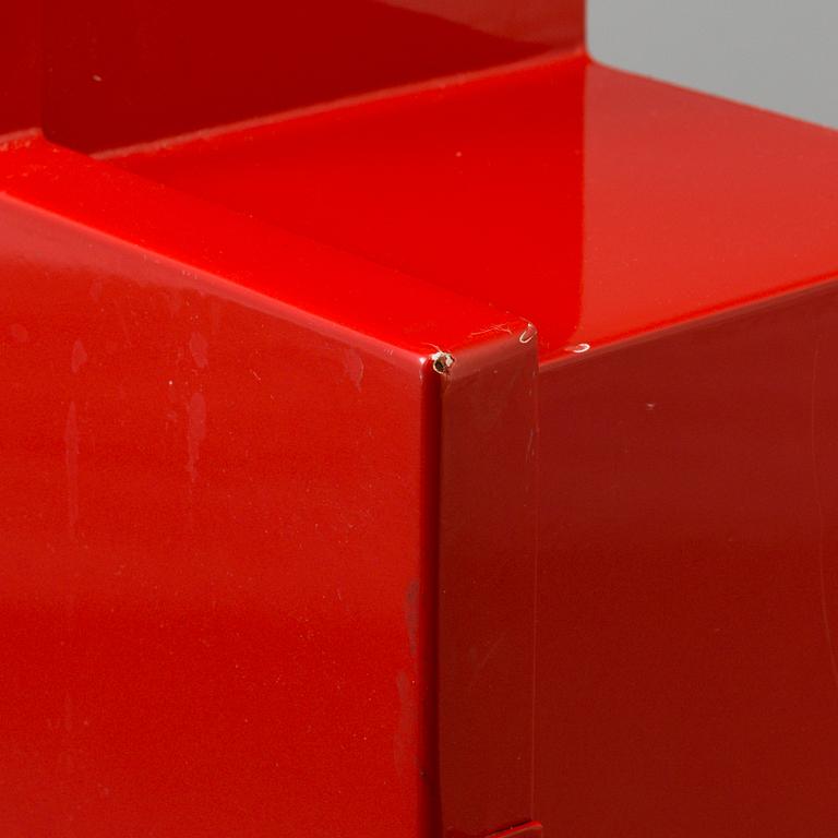 THOMAS ERIKSSON, a medecine caninet from Capellini.