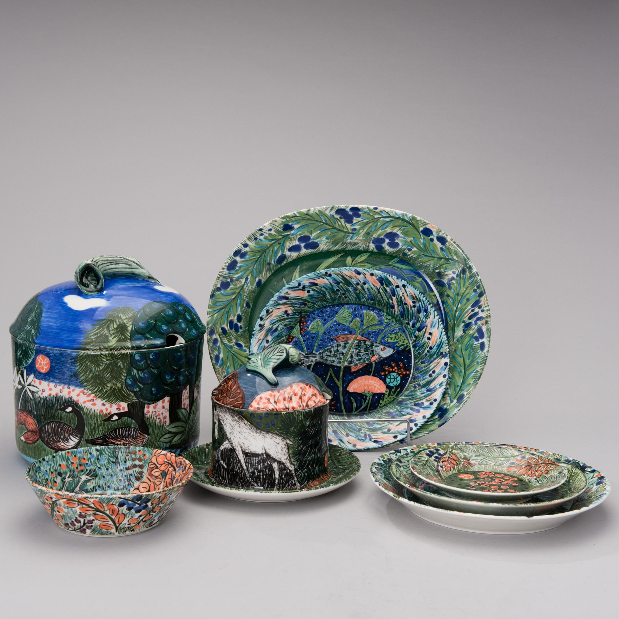 A ceramic 38 piece 