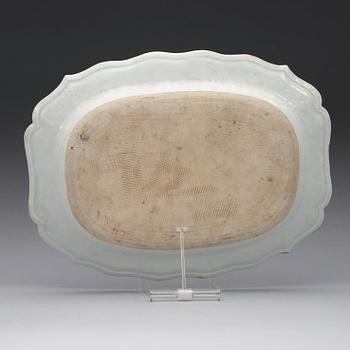 A blue and white armorial charger with the arms of Grill, Qing dynasty, Qianlong (1736-95).