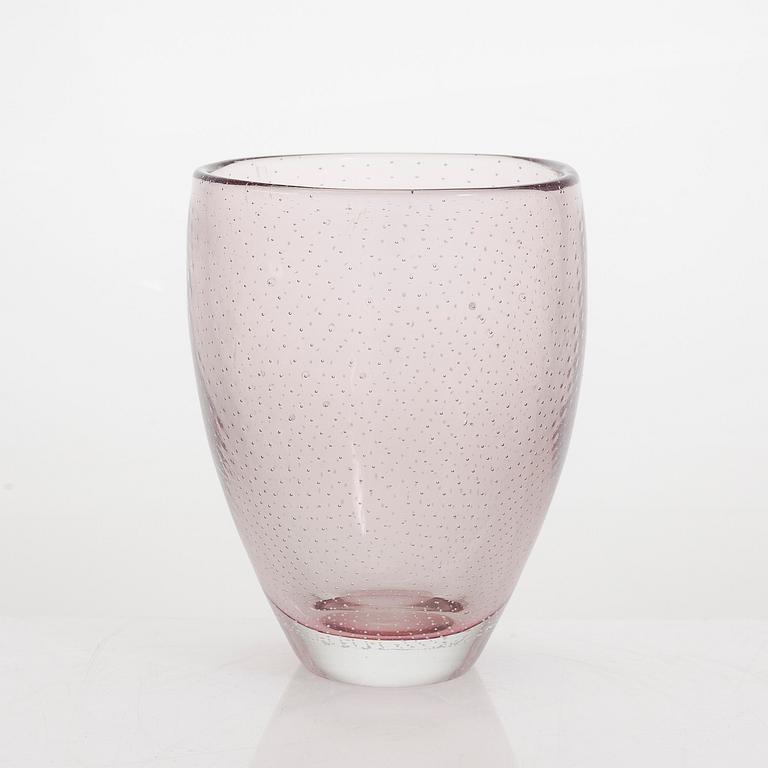 Gunnel Nyman, vas, signerad G. Nyman, Nuutajärvi Notsjö.