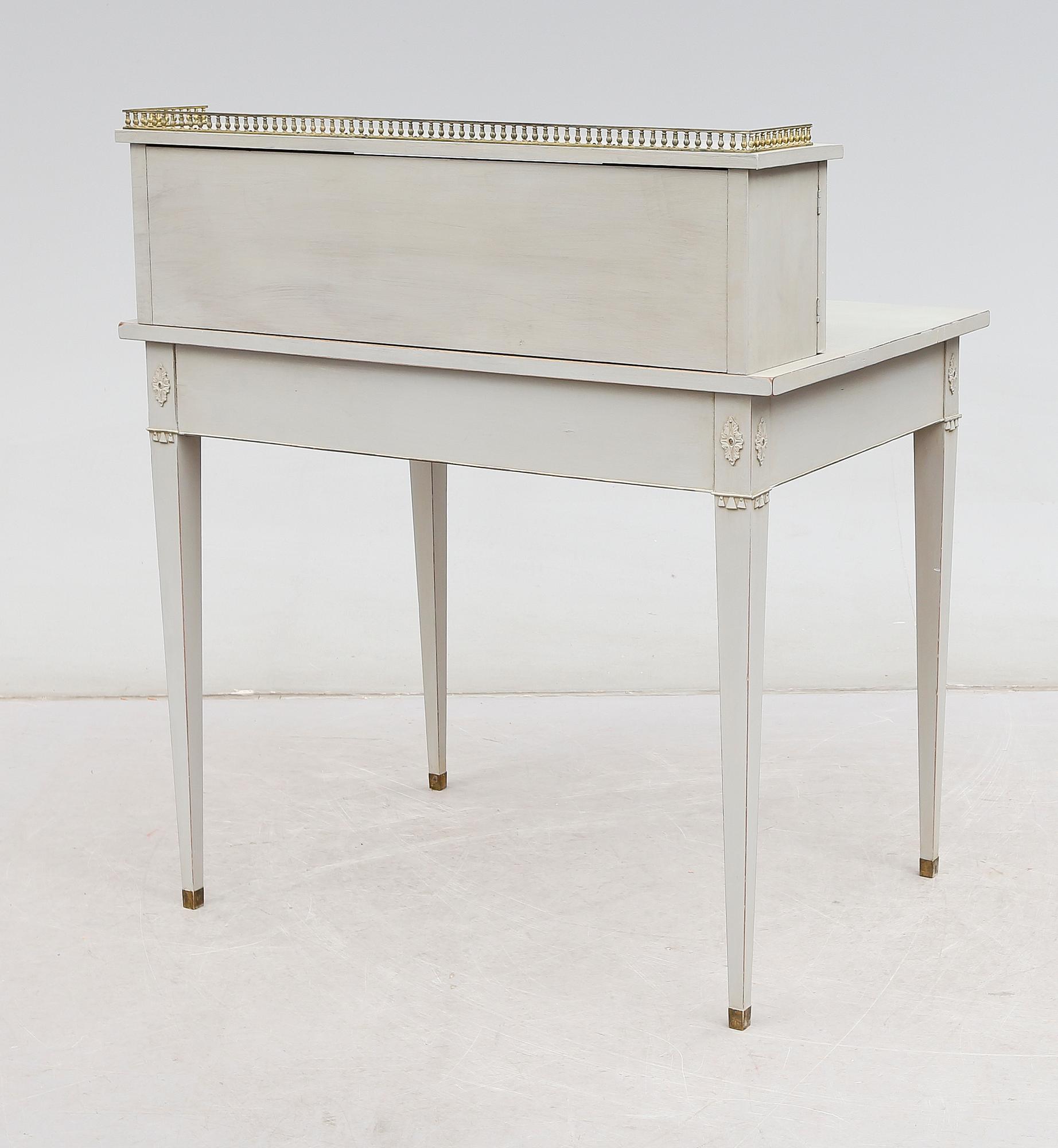 SKRIVBORD, 1900-talets första hälft.