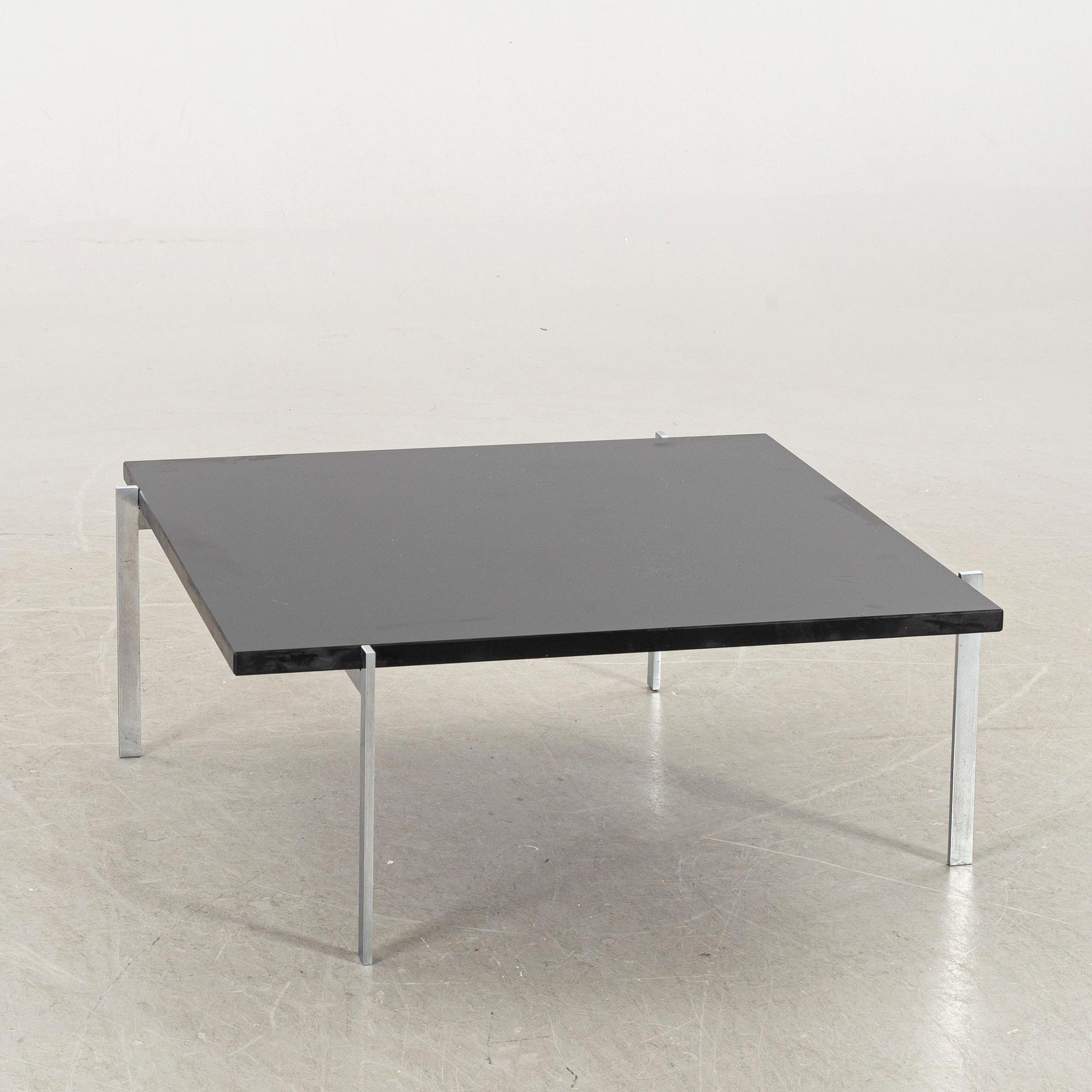 POUL KJAERHOLM, a PK61 soa table.