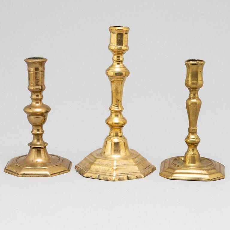 LJUSSTAKAR, 3 st, brons, 1600-/1700-tal.