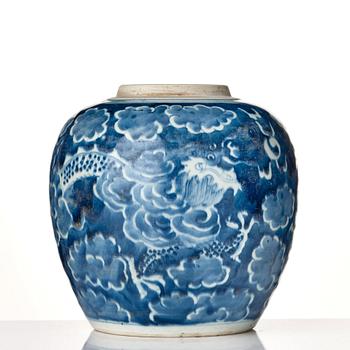 A blue and white jar, Qing dynasty, 18th Century.