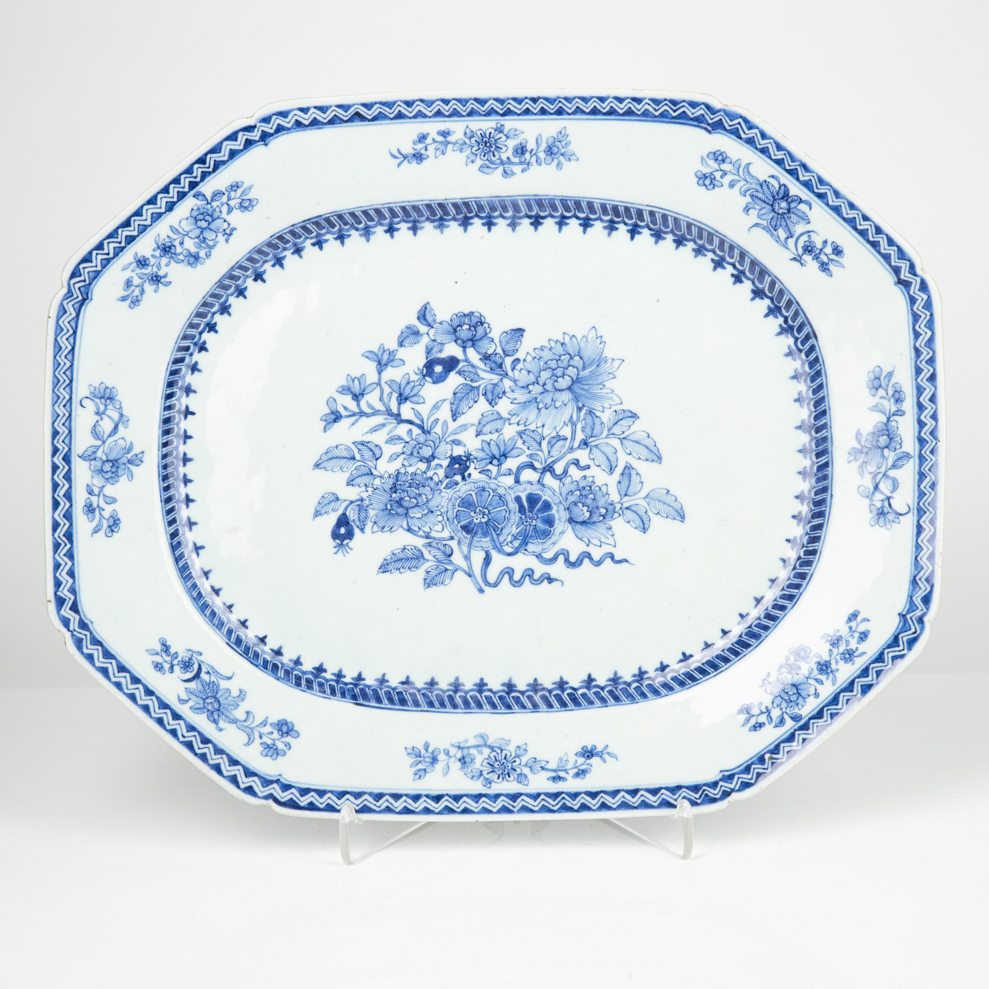Stekfat, kompaniporslin, Kina, Qing, Qianlong 1736-95.