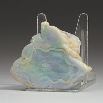 A Chinese jadeit sculpture.