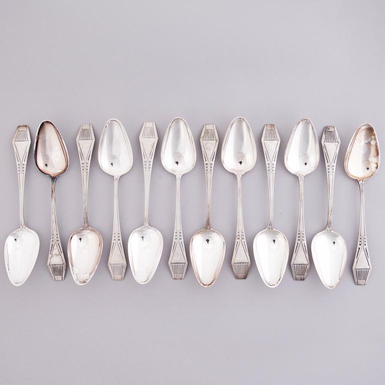 A 36-piece set of silver cutlery, Suomi series, Kultateollisuus oy, Turku, Finland 1988-2001.