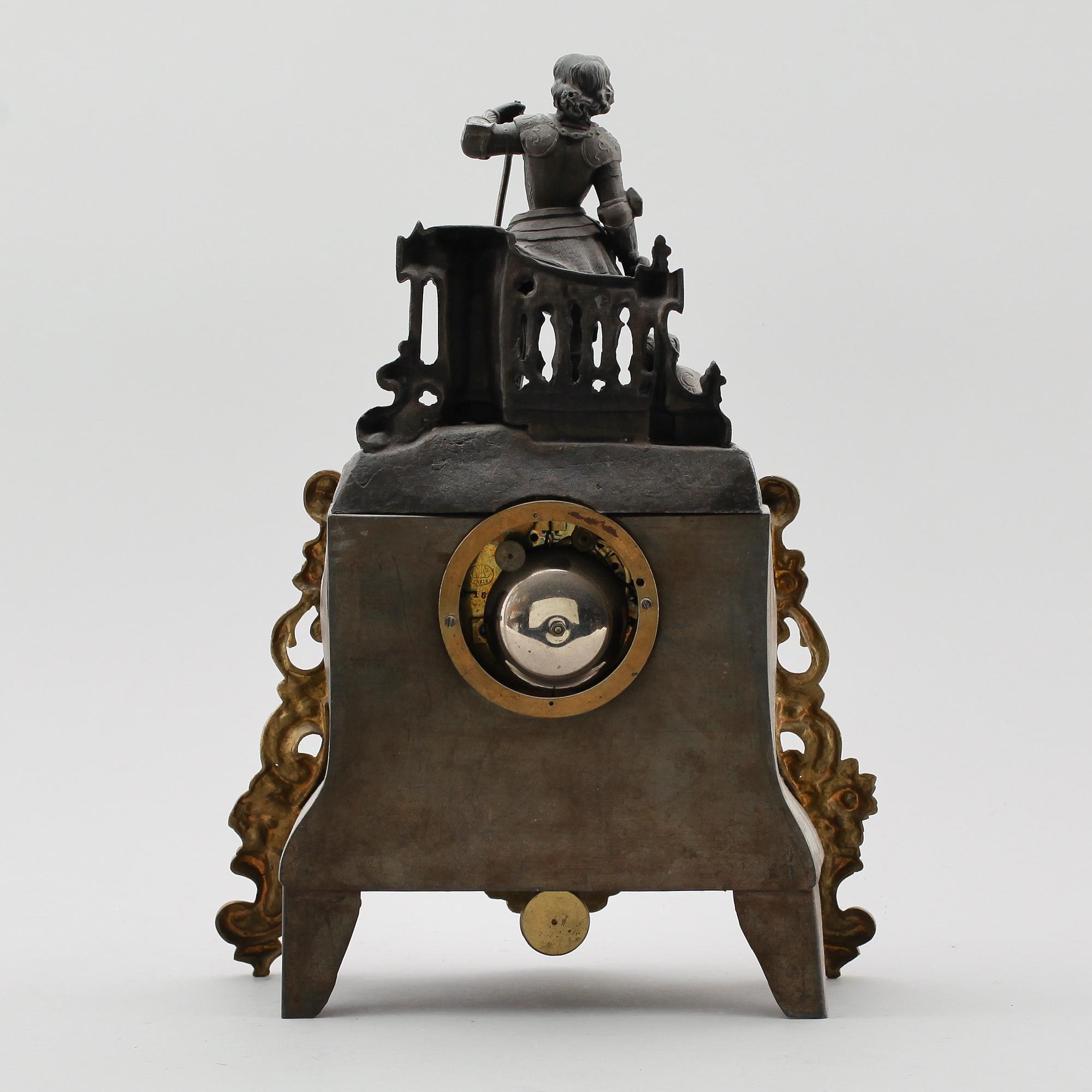 BORDSPENDYL, förgylld och patinerad zink, Frankrike, 1800-talets andra hälft.