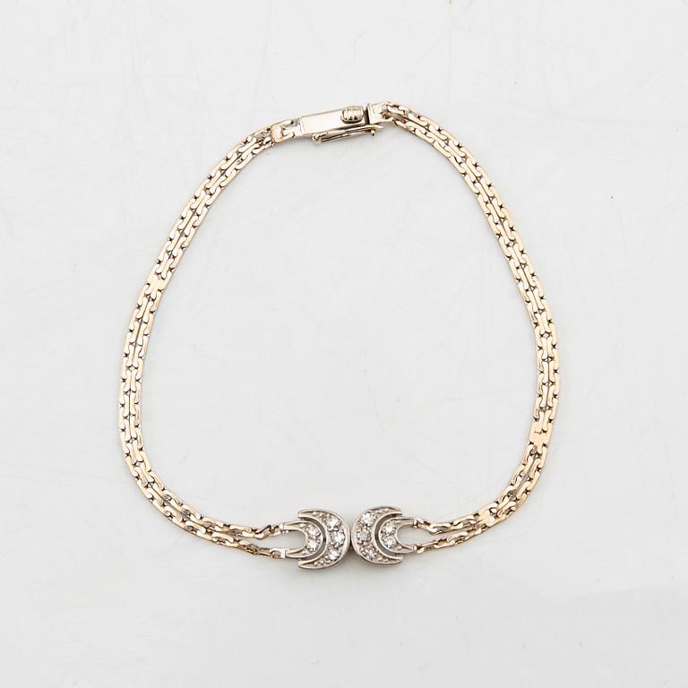 Bracelet 18K white gold with diamonds.
